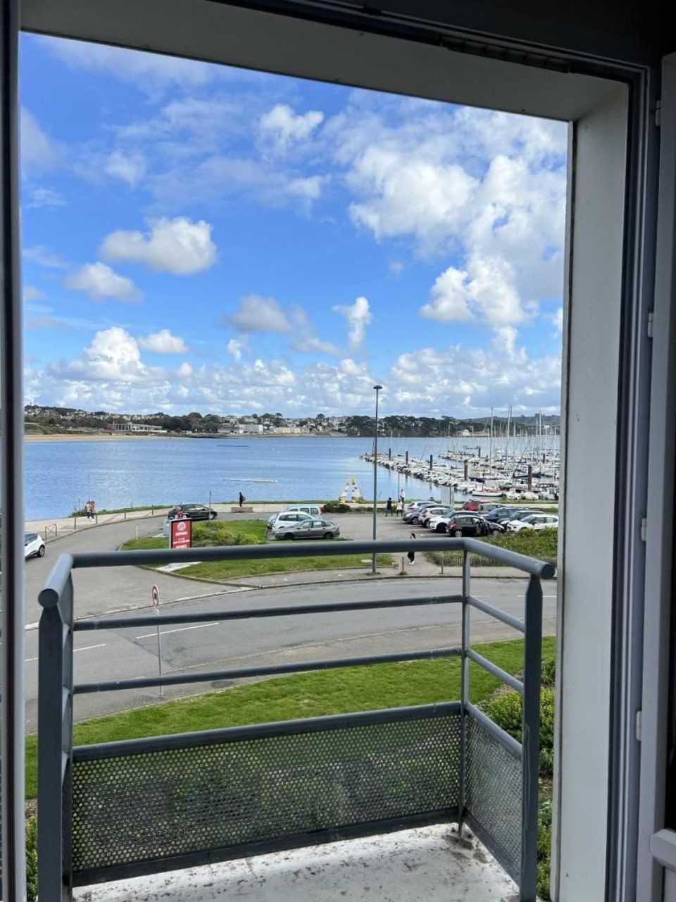 Couett'hotel Port De Plaisance, Les Pieds Dans L'eau 3*