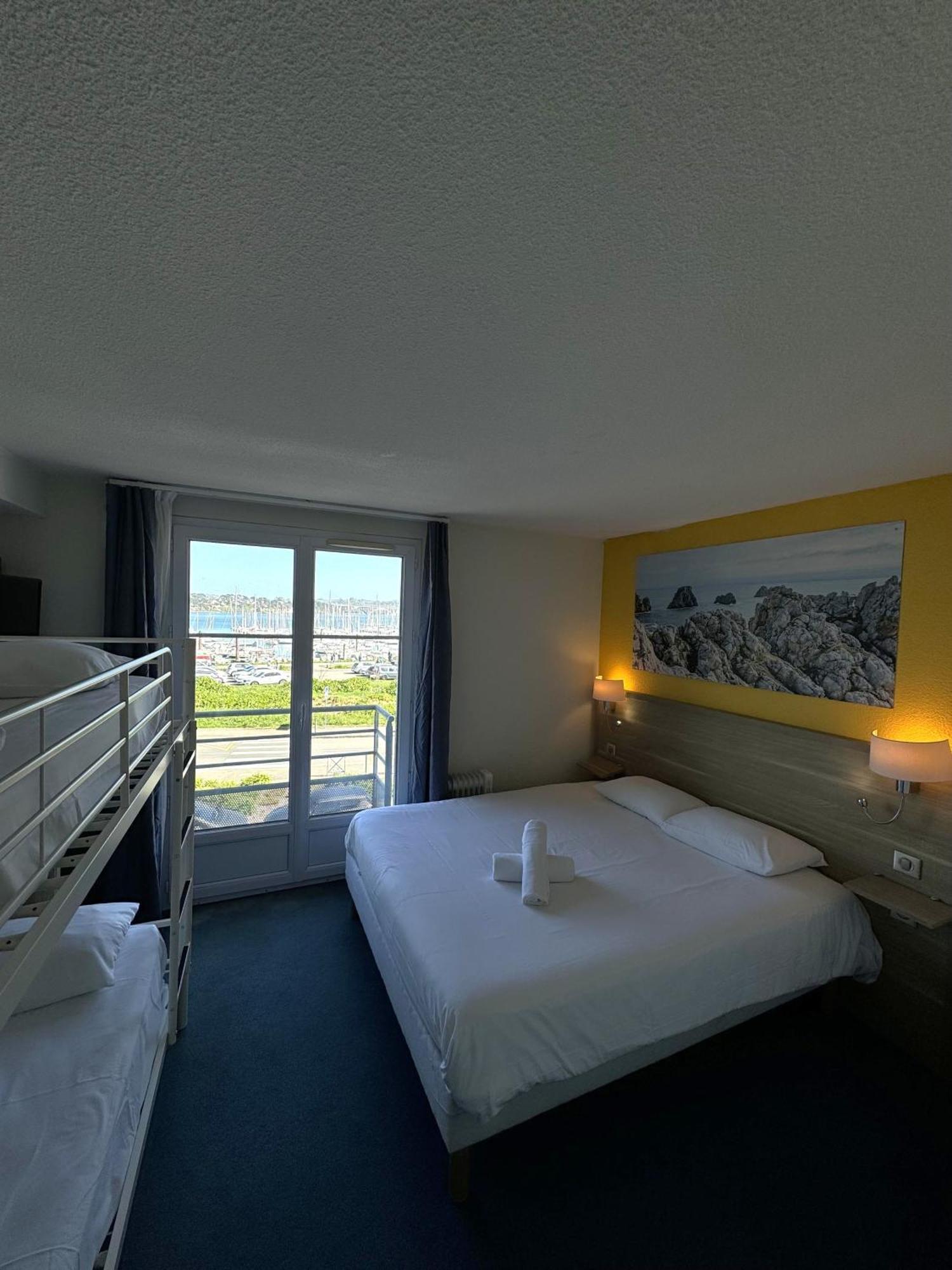 Couett'hotel Port De Plaisance, Les Pieds Dans L'eau 3*
